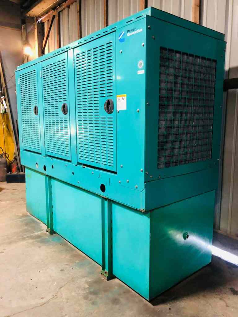 Cummins 200 KW Genset (Pic1)