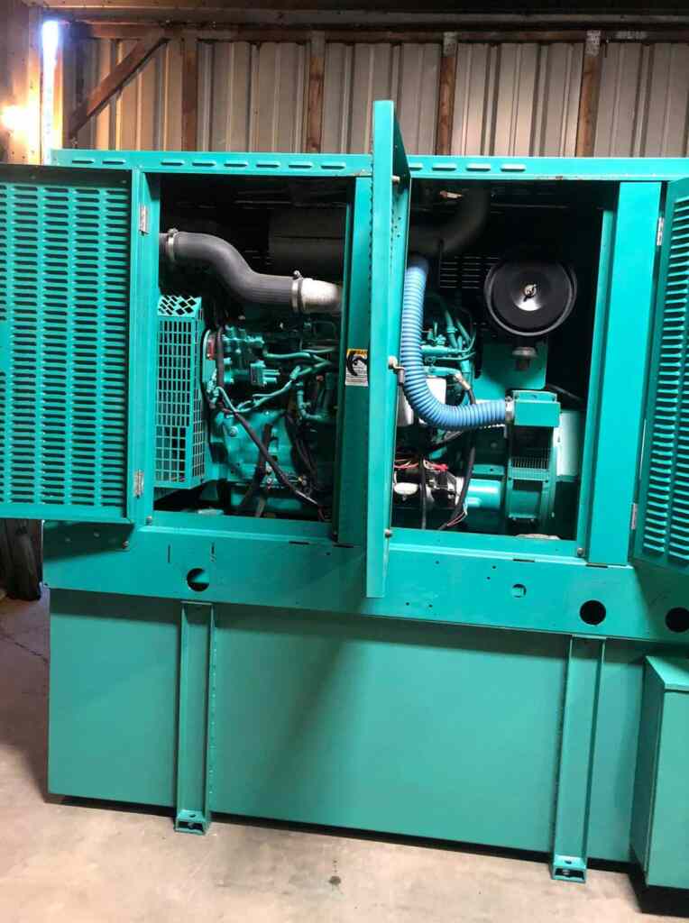 Cummins 200 KW Genset (Pic6)