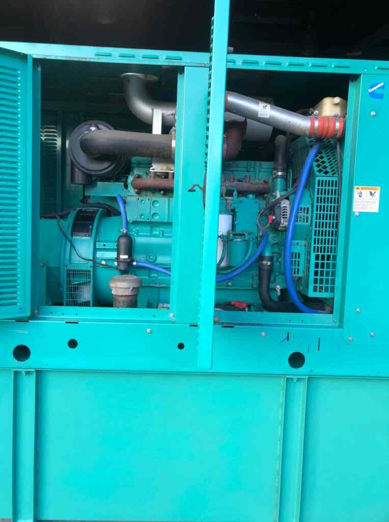 Cummins 200 KW Genset (Pic9)