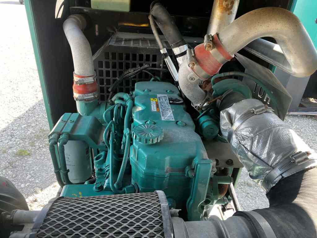 Cummins C100D6C Standby Internal