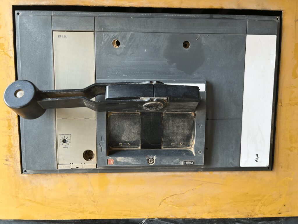 Outdoor shot of Caterpillar MPS1000 Diesel Power Module configured as an industrial power module for mobile jobsite power